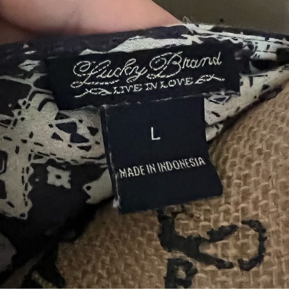 Lucky Brand ๐ Sheer Blue Geometrical Pattern Blouse with Tassels - Picture 5 of 9